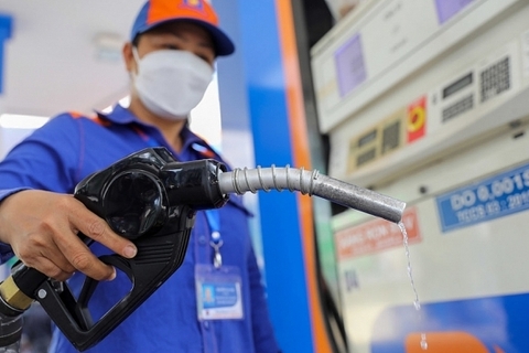 Thông tin về việc điều hành giá xăng dầu ngày 12/3/2026