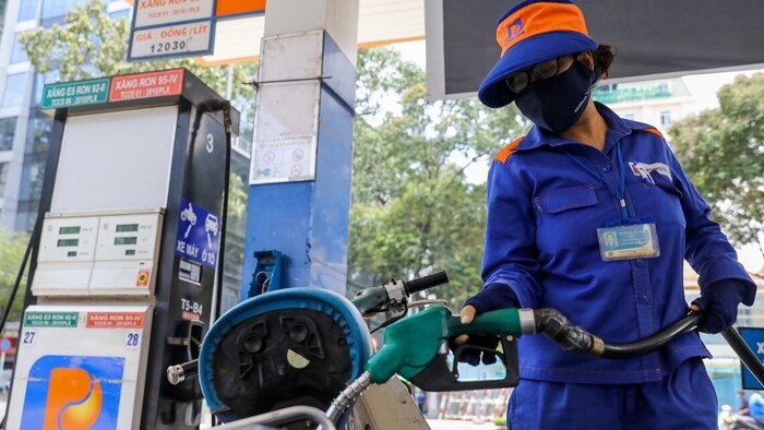 Thông báo về giá xăng dầu ngày 13/3/2026