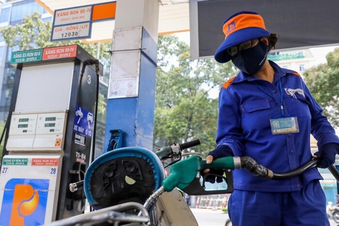 Thông tin về việc điều hành giá xăng dầu ngày 13/3/2026